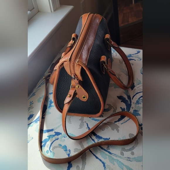 Rare Vintage Dooney & Burke - Picture 5 of 8